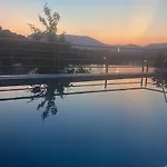 Sa Bazenom Lily Villa Konjic