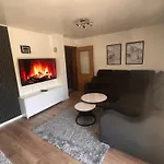 Sa Bazenom Lily Villa *