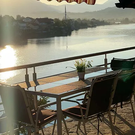 Villa Sa Bazenom Lily Konjic