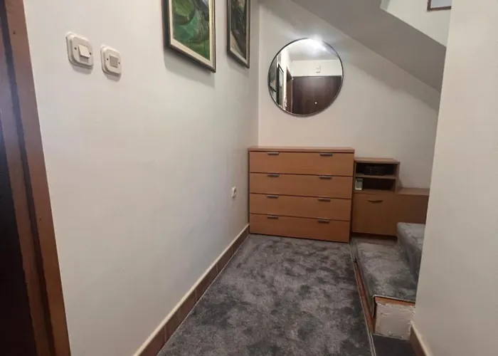 Sa Bazenom Lily Vila